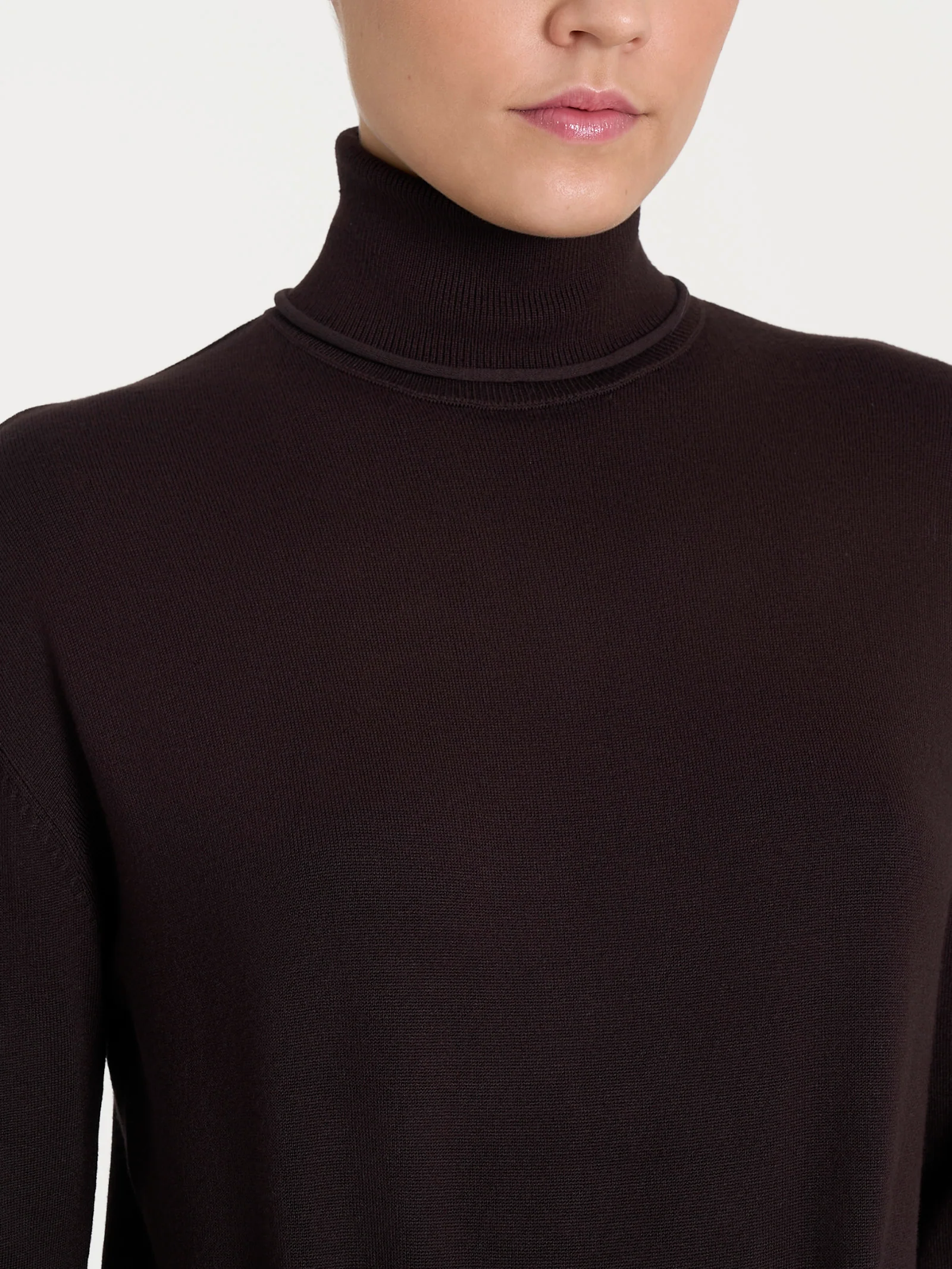 Dolcevita asimmetrico Four Seasons - Chocolate Torte - Image 3