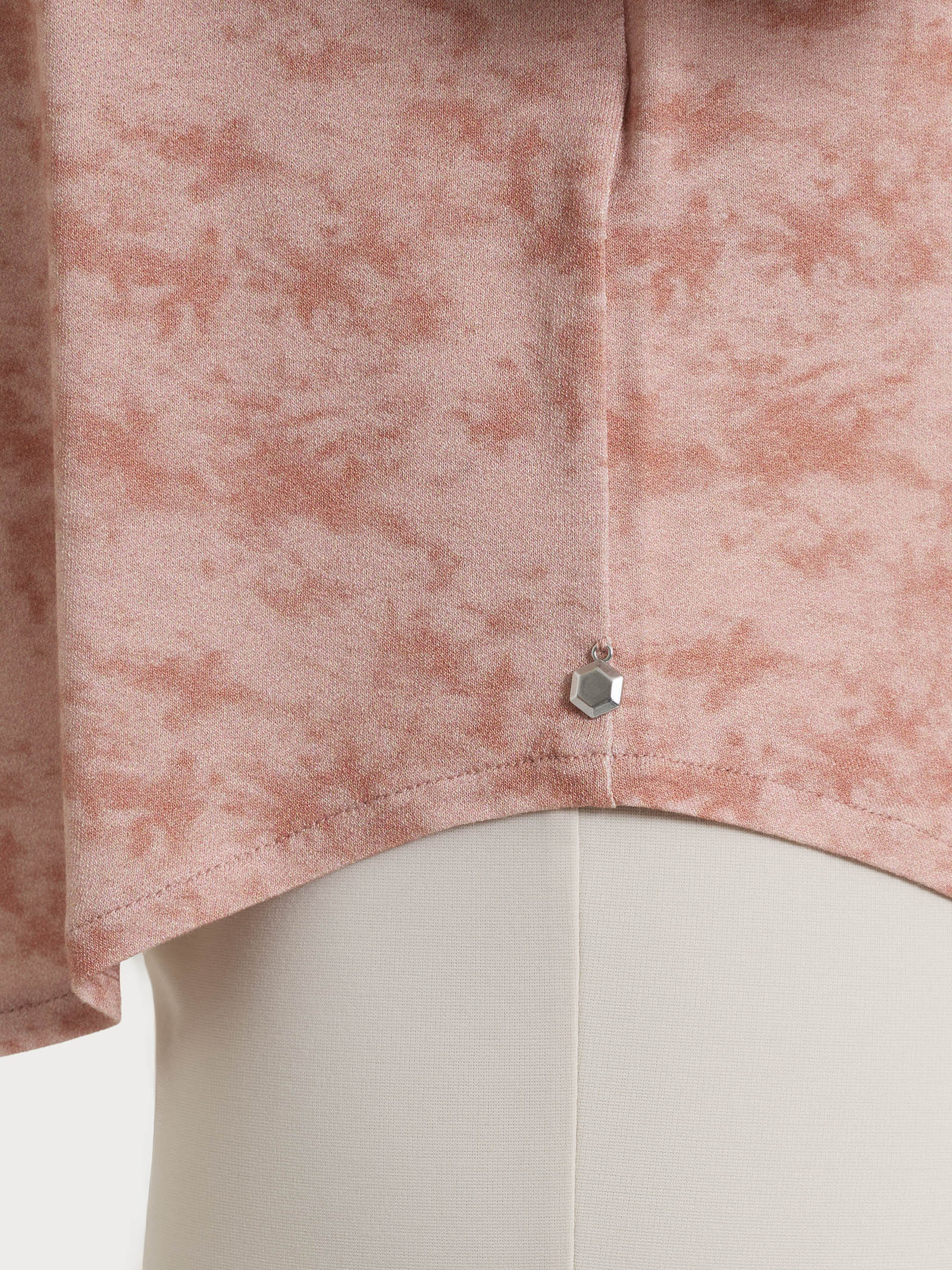 Maglietta con scollo a V e fantasia sfumata in jersey di viscosa crêpe - Fant. Cork - Image 3