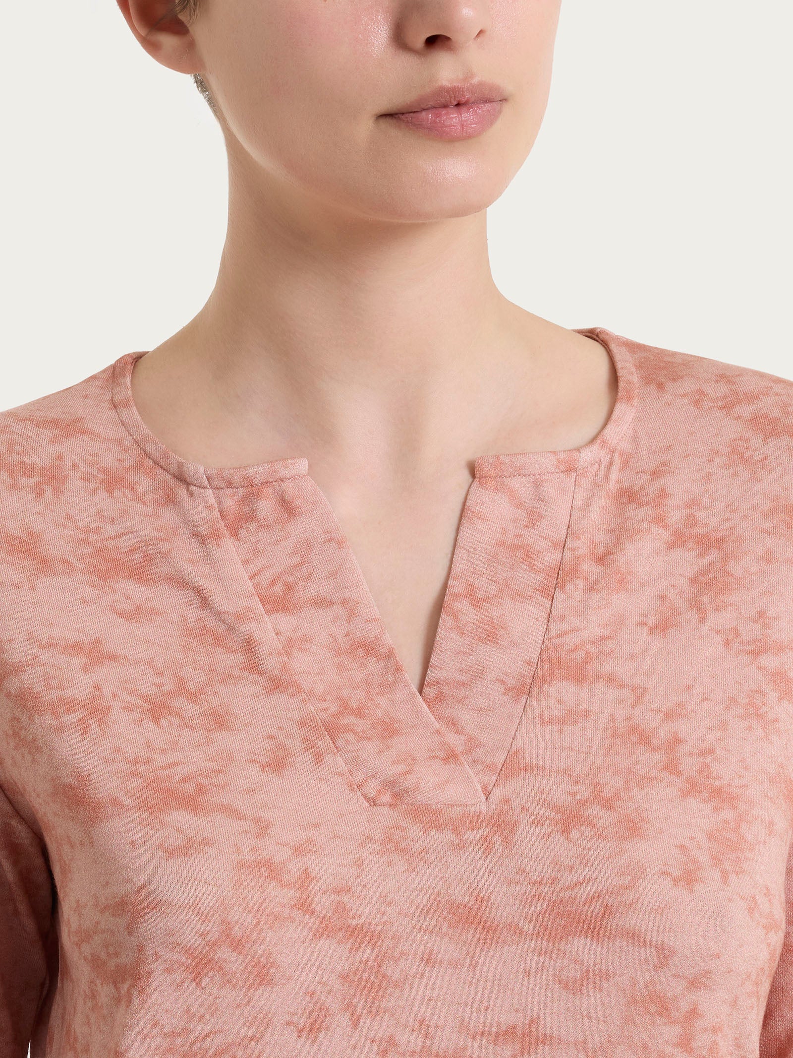 Maglietta con scollo a V e fantasia sfumata in jersey di viscosa crêpe - Fant. Cork - Image 4