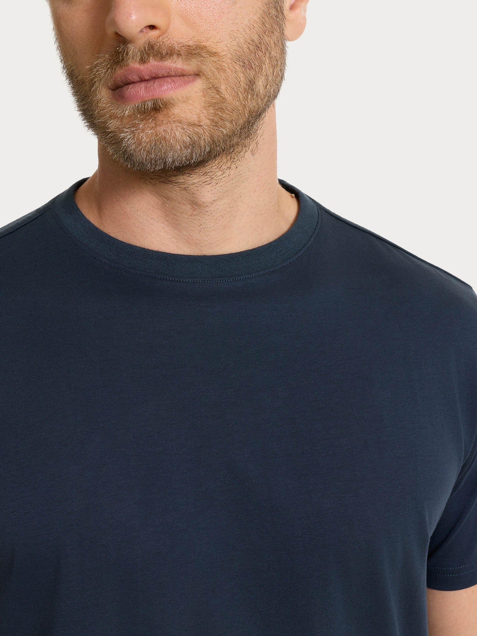 Maglietta girocollo tinta unita in Ultralight - Bleu - Image 4